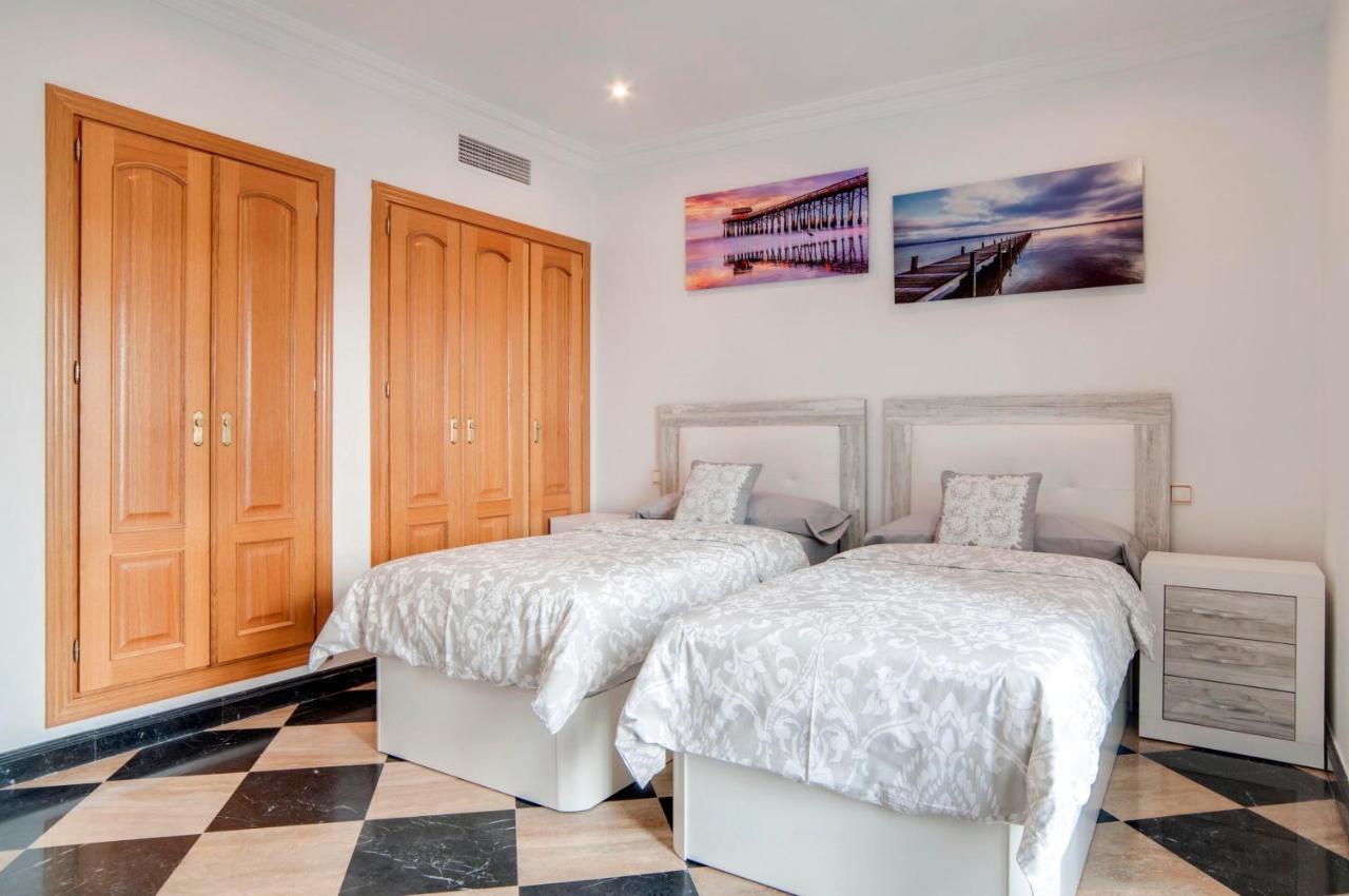 Ferienwohnung 218 Puerto Banus Marbella Front Line 270 Meters Exterior foto