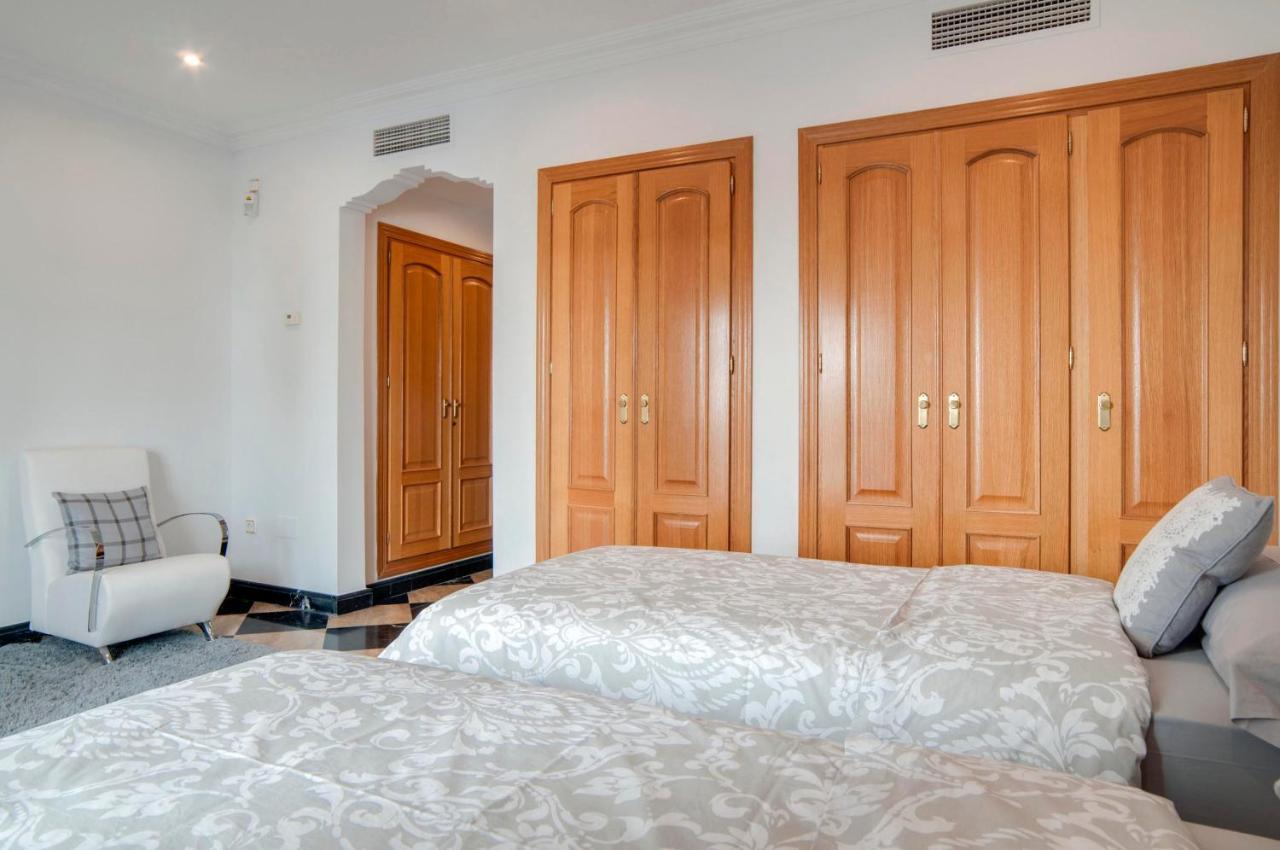 Ferienwohnung 218 Puerto Banus Marbella Front Line 270 Meters Exterior foto